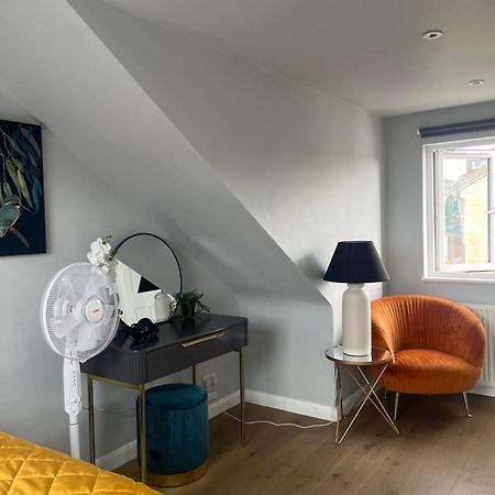 Spacious And Stylish Home 巴斯 外观 照片